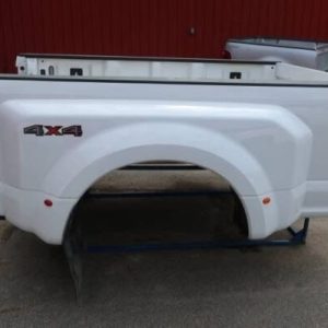 Used like new 17-22 Ford F-250/F-350 Super Duty White 8ft Long Dually Bed