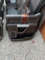 Ford f250 king ranch interior fits 2017 to 2022 comes complete with all seats center console carpet headliner dash and all plastic trim￼ with seatbelts ￼￼. - Image 8