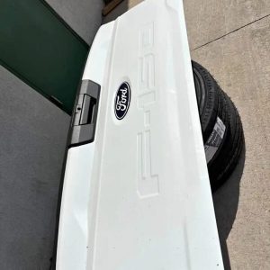 2025 Ford F-150 XL white tailgate