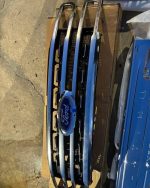 2023-2024 f250 platinum  Grill  Tailgate trim  Doorhandle covers  Mirror skull caps  Fog light bumper trim  F250 platinum badges - Image 6