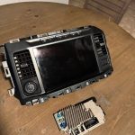 2024 Ford F250 Lariat 12" OEM Screen