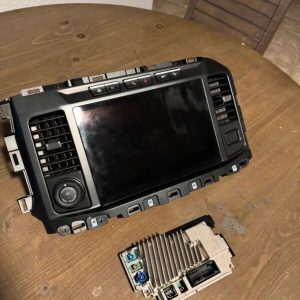 2024 Ford F250 Lariat 12" OEM Screen