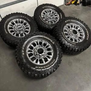 18” OEM f350 king ranch wheels 295/70/18 cooper STT PRO tires  Wheels are 18” OEM takeoff wheels off a 2022 ford f350 king ranch package.