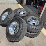 8x200 f350 oem dually wheels and 285/75/17 Toyo Open Country M/T.  All tires have great tread. Comes with adapters so the tires don’t rub each other in the back. Clean up really nice. All tires hold air no issues. Comes with all center caps and lug nuts.