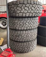 F250 Platinum Wheels On 35” Like New Toyo At3 No sensors, comes with lugs and tires are like néw 35/12.50/20 toyo open country at3 - Image 8