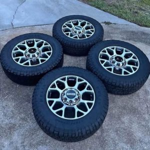 2022 Ford F250 Lariat “Snowflake” Stock Wheels & Brand New Tires