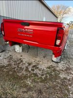 2021 GMC Sierra 8ft Truck bed with taillights - Image 5