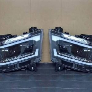 2019-2022 Dodge Ram 1500 Halogen Headlights - Black Housing, Clear Lens