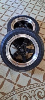 A pair of wheels Forgestar d5 17x10 Tire nitto nt555 285/40/17 - Image 2