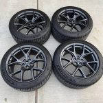 OEM Mach 1 Non-HP wheels. 19x9.5 front and 19x10 rear. Tires are Michelin PS4 275/40/ZR19 rear and 255/40/ZR19 front.