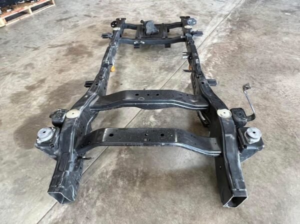 5261c387-f6cc-4bc0-ba15-6570adf6daee-600x449-1 2020 F-250 Super Duty Rear Frame Section 160" Wheel Base 7.3 17-22