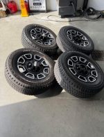 BRAND NEW LESS THEN 50 MILES 20in OEM ford f350 platinum takeoff wheels  275/65/20 Bridgestone dueler a/t tires - Image 5