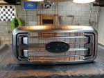 2016 superduty platinum grill Will fit 2011-2016 f250 f350 f450 f550 grill in excellent condition