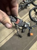 06 Magnum 300C SRT-8 6.1L HEMI V8 Engine Wire Wiring Harness 05029768AD - Image 5