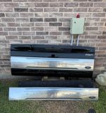2017-2022 king ranch tailgate with steps and camera  In good working condition  ‎‎ - Image 11