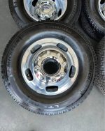 BRAND NEW 2025 f350 Dually OEM 17in wheels/245/75/17 Michelins - Image 7