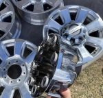 Platinum Rims R20 Pretty much new in excellent conditionComes with lug nuts and sensors and center capsThey will fit ford F250-F350, From 1999 up to Current year, Excursions. - Image 3