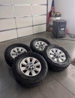20in OEM F350 platinum aluminum wheels  37x13.50r20 Toyo open country r/t tires  Wheels are 20in OEM wheels off a 2022 ford f350 platinum package. - Image 4