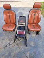 2017-2022 Ford super duty f250 king ranch front seats with center console in perfect condition with no rips or tears on the seats.  ‎‎