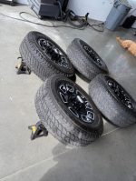 BRAND NEW LESS THEN 50 MILES 20in OEM ford f350 platinum takeoff wheels  275/65/20 Bridgestone dueler a/t tires - Image 6