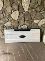 tailgate ford f 250 Good Condition W/ Cámara