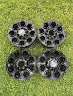 F250 superduty. They are in perfect condition. No damage or scratches. Includes center caps and lug nuts. 8x170 lug will fit f250 and f350.