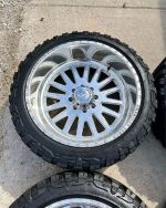 American Force atom 24x12 with new 35x12.50x24 versatyre HD M/T for Ford SuperDuty F250-F450 8x170 bolt pattern lig TMPS Sensors Included - Image 3