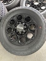 20in OEM F350 superduty FX4 package rims 275/65/20 Bridgestone dueler all terrain tires  Wheels are 20in OEM wheels off a 2026 ford f350 sport FX4 upgrade package. - Image 5
