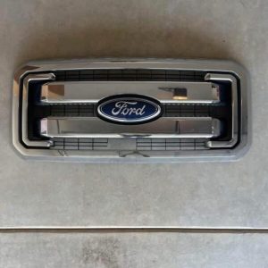 2011-2016 ford f250 f350 lariat grille.