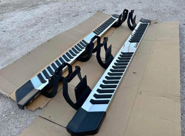 b44b9e17-d4a5-4562-a677-de2c4cb4a92d-600x443-1 Factory Running Board. In perfect condition , fit on F-250 , F - 350 , F - 450 , crew cab 2017 - 2024