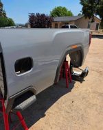 8ft long bed with tailgate and bumper combo - Image 2