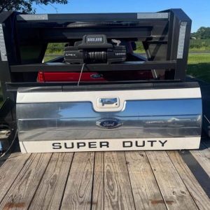 11-16 Platinum tailgate  Paint code UG  Nice clean tailgate