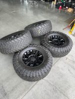 18in OEM f350 tremor wheels  38x13.50r18 Toyo open country m/t tires  Wheels are 18in OEM wheels off a 2022 ford f350 super duty, tremor package. - Image 6