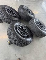 17in OEM ford raptor R OEM beadlock wheels 37x12.50r17 BFGoodrich KO2 tires  Wheels are 17in OEM wheels, off a 2025 ford raptor R, very hard to find wheels, - Image 5