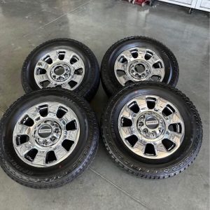 20” OEM f350 King Ranch wheels  275/65/20 Bridgestone dueler tires  Wheels are 20” OEM wheels off of a 2025 f350 king ranch package.