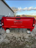 2021 GMC Sierra 8ft Truck bed with taillights - Image 3